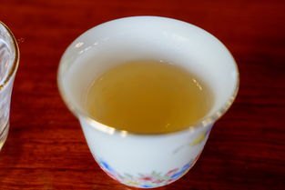 吃野生真蜂蜜好吗(吃野生蜂蜜对身体好吗)