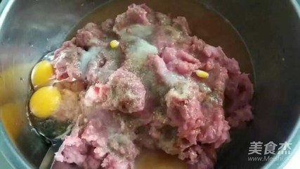 猪肉是真蜂蜜吗图片真实(猪肉和蜂蜜蒸吃有什么用)