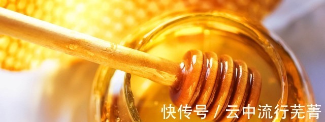 白酒怎么识别真蜂蜜(白酒怎么识别真蜂蜜的真假)